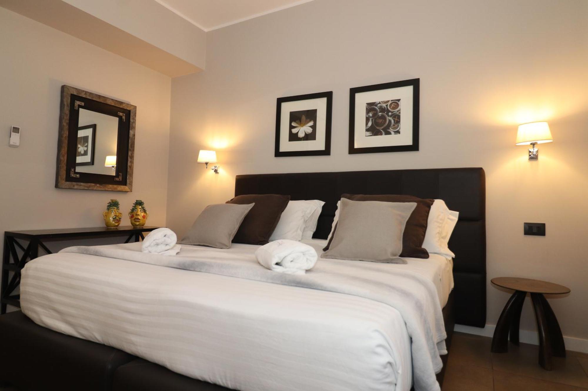 Delle Vittorie Luxury Rooms&Suites Palermo Eksteriør billede